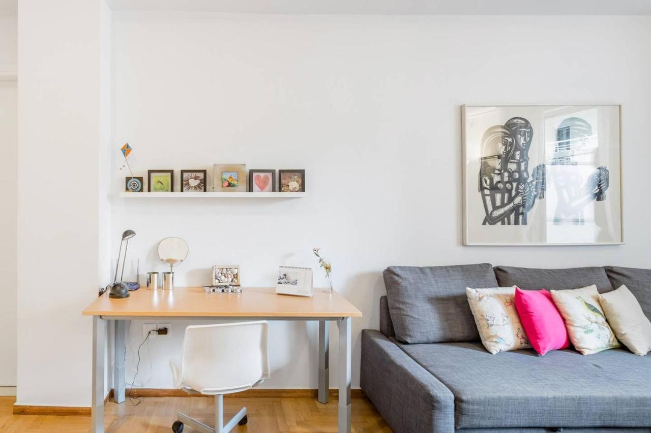 Koukaki Apartment With A Sunny Balcony, Near The Acropolis 아테네 외부 사진