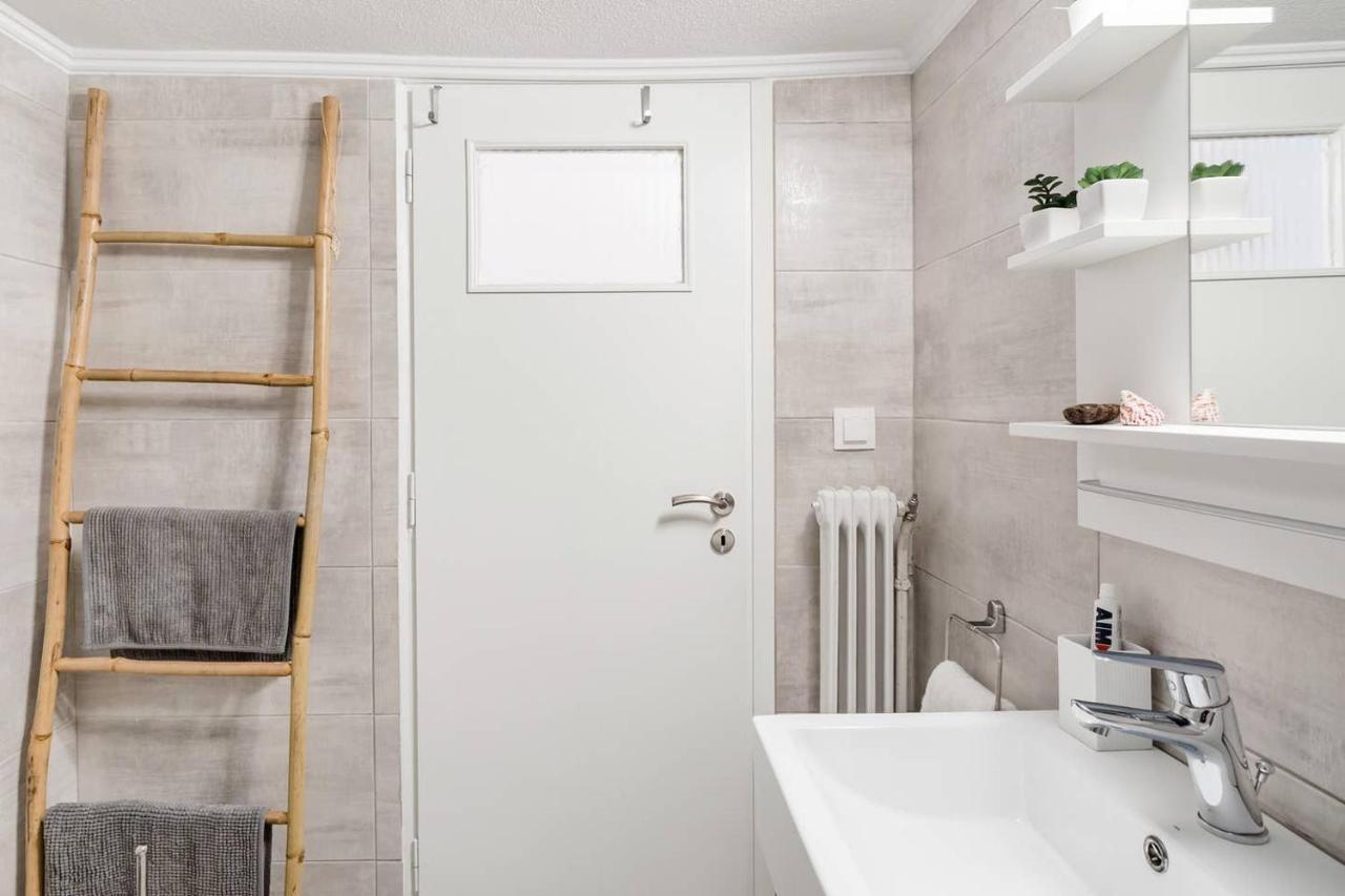 Koukaki Apartment With A Sunny Balcony, Near The Acropolis 아테네 외부 사진